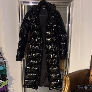 The North Face Women's Shiny Black Puffer Jacket